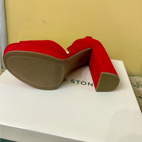 Sun & Stone Red Open-Toe Women’s Heel - Picture 5 of 11